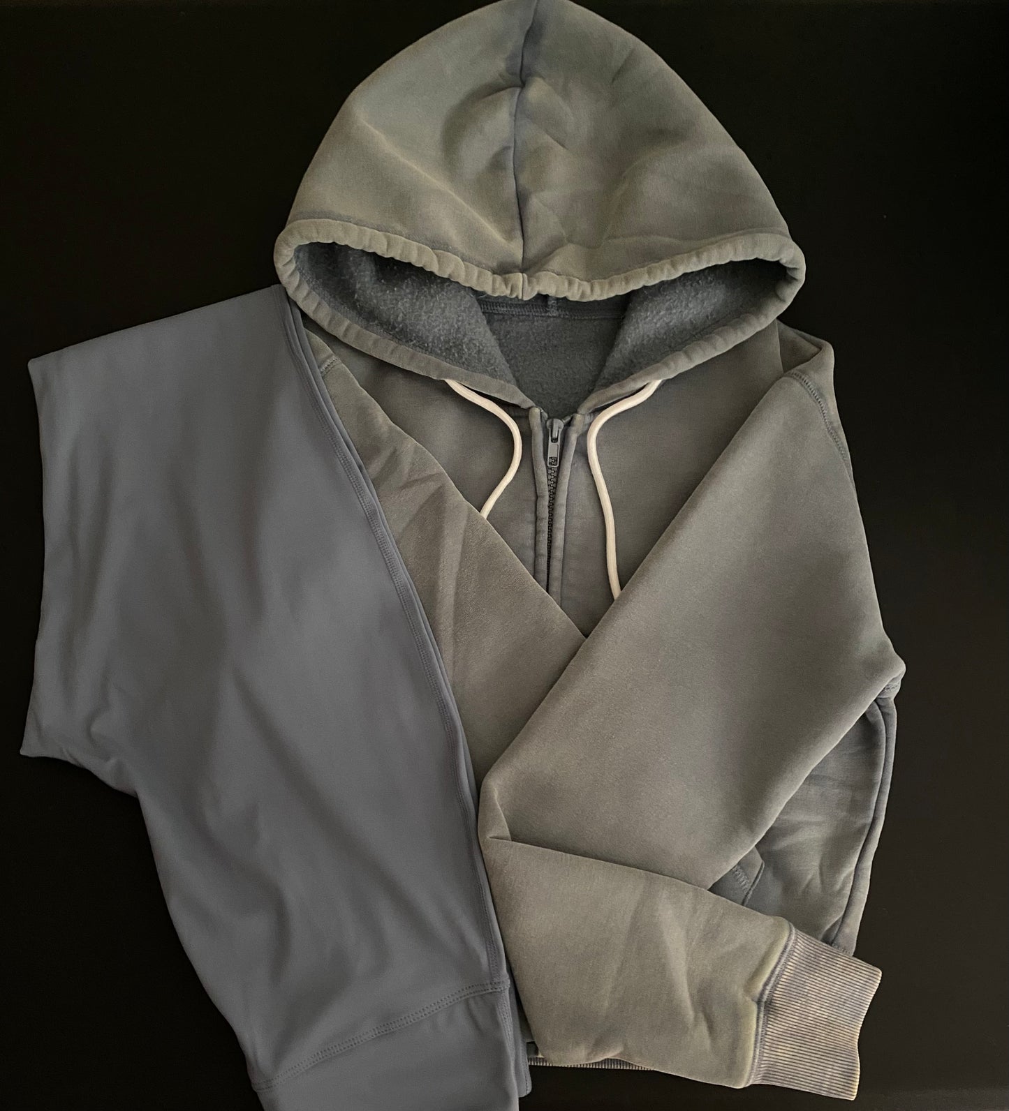 Women’s 2-Piece Fleece Jacket and Leggings Set