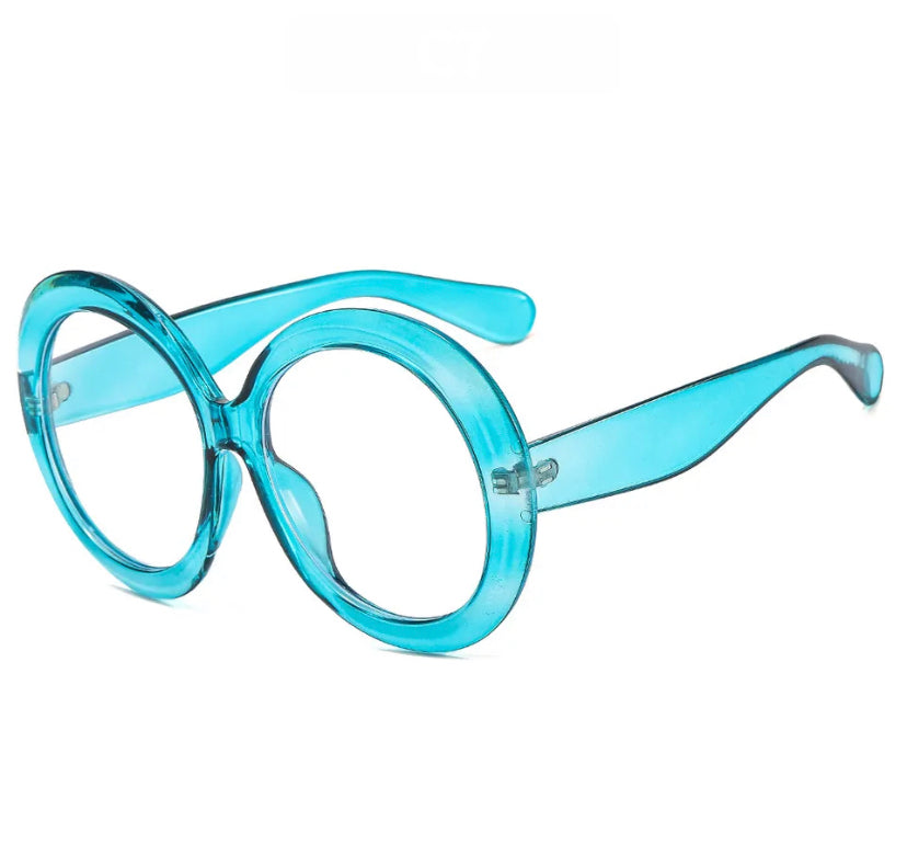 Fashionable Oversized Eyewear