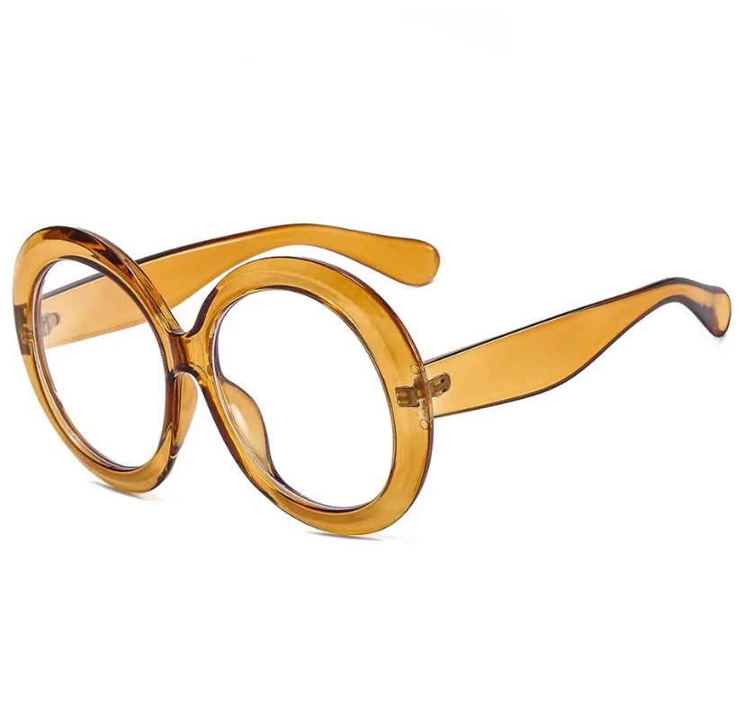 Fashionable Oversized Eyewear